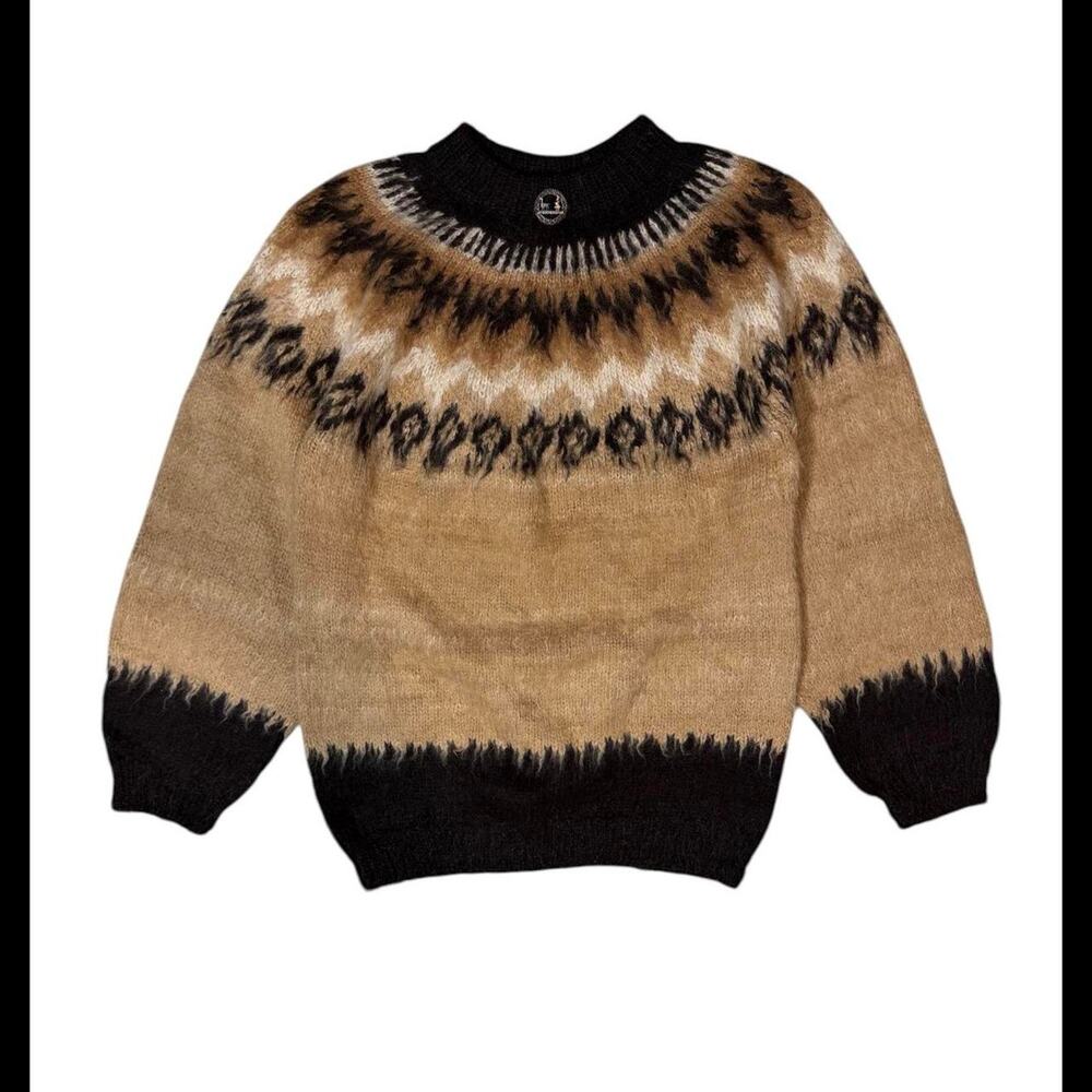Brown black alpaca wool
